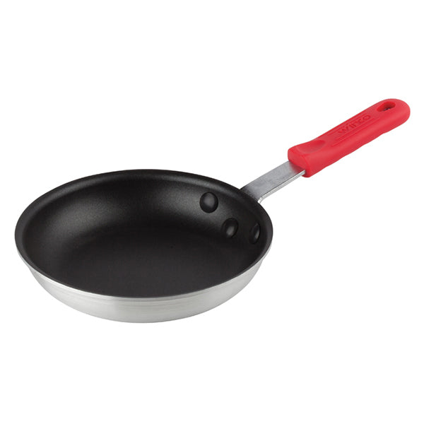 Winco Quantum2 Non Stick 7in Fry Pan with Sleeve