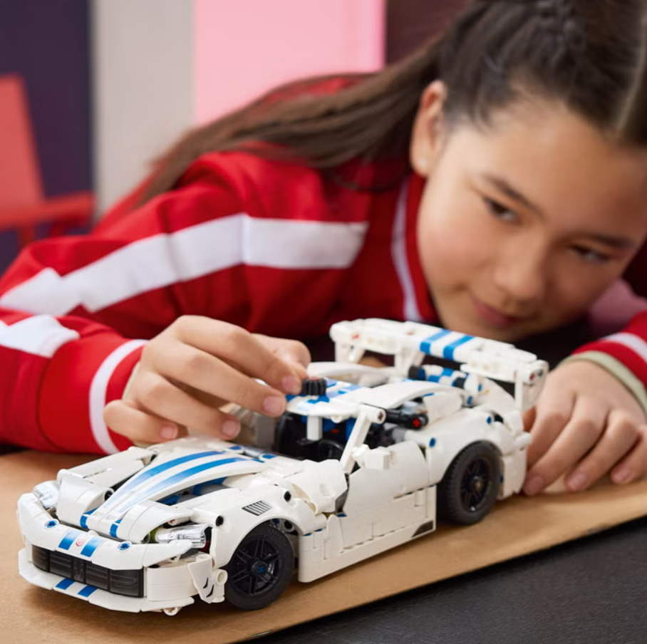 LEGO Technic Dodge Viper GTS-R Sports Car 42234