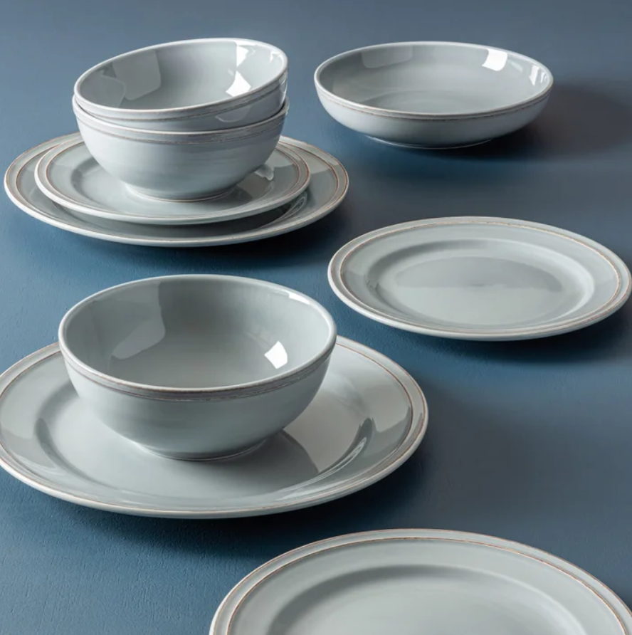 over&back Stoneware Dinnerware Set, 16-pieces