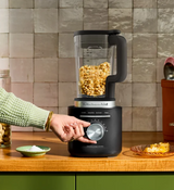 KitchenAid Pure Power Blender with a 2 L (68 oz.) Plastic Jar and a Bonus 1.85 L (62 oz.) Glass Jar