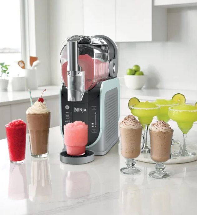 Ninja SLUSHi 2.84 L (96 oz.) Professional Frozen Drink Maker with 2 Insulated Bubble Cups