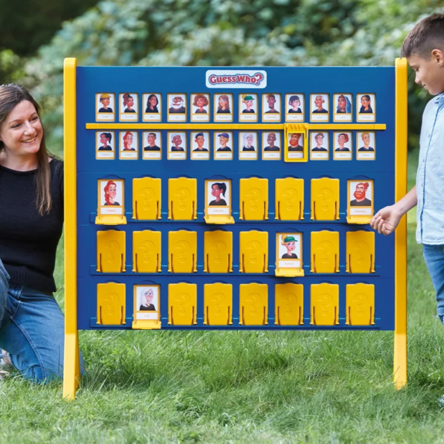 Hasbro - Giant Guess Who?