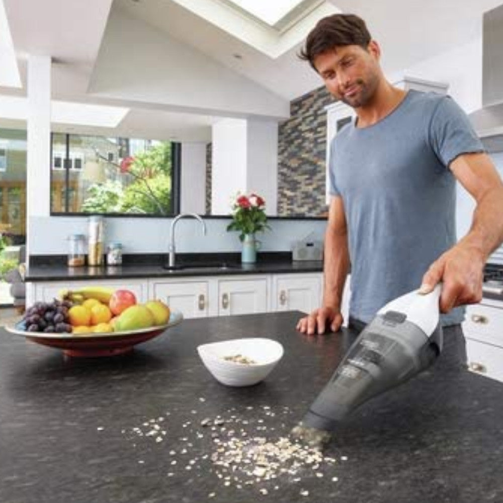 BLACK+DECKER HNVC215B10 Lithium Dustbuster